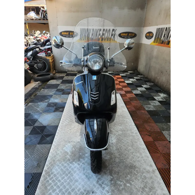 PIAGGIO VESPA 300 GTS