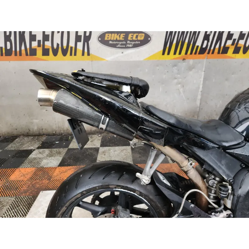 YAMAHA YZF 1000 R1