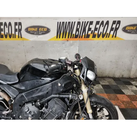 YAMAHA YZF 1000 R1