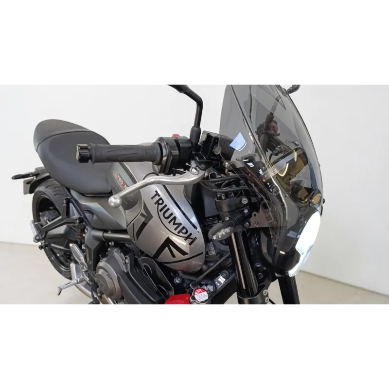 TRIUMPH TRIDENT 660