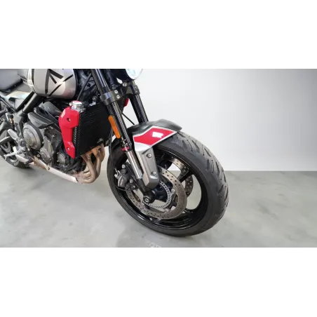 TRIUMPH TRIDENT 660