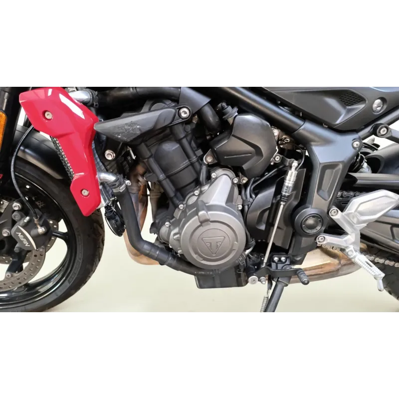 TRIUMPH TRIDENT 660