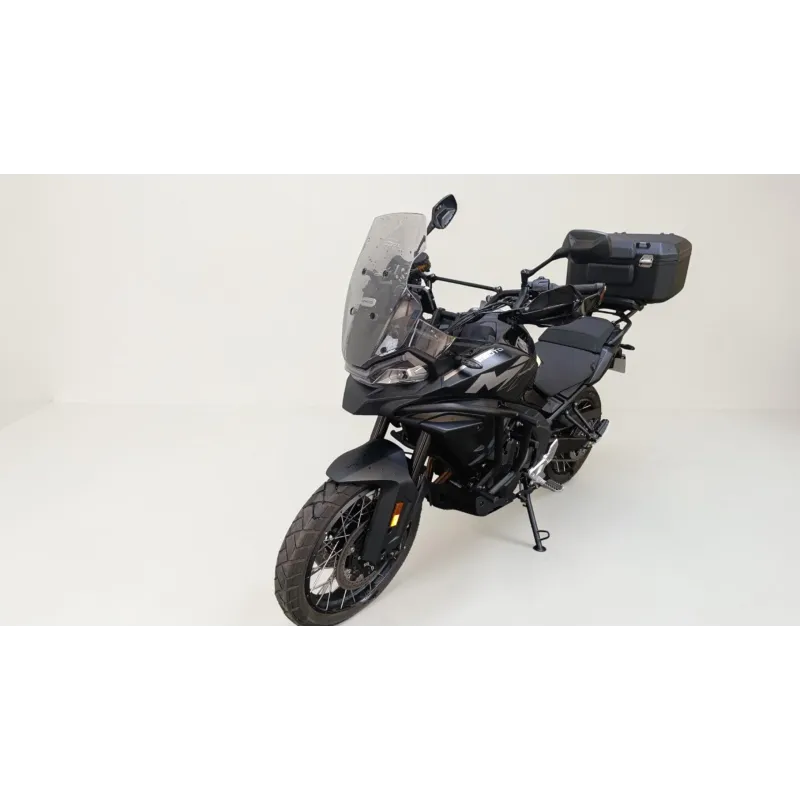CF MOTO MT 700