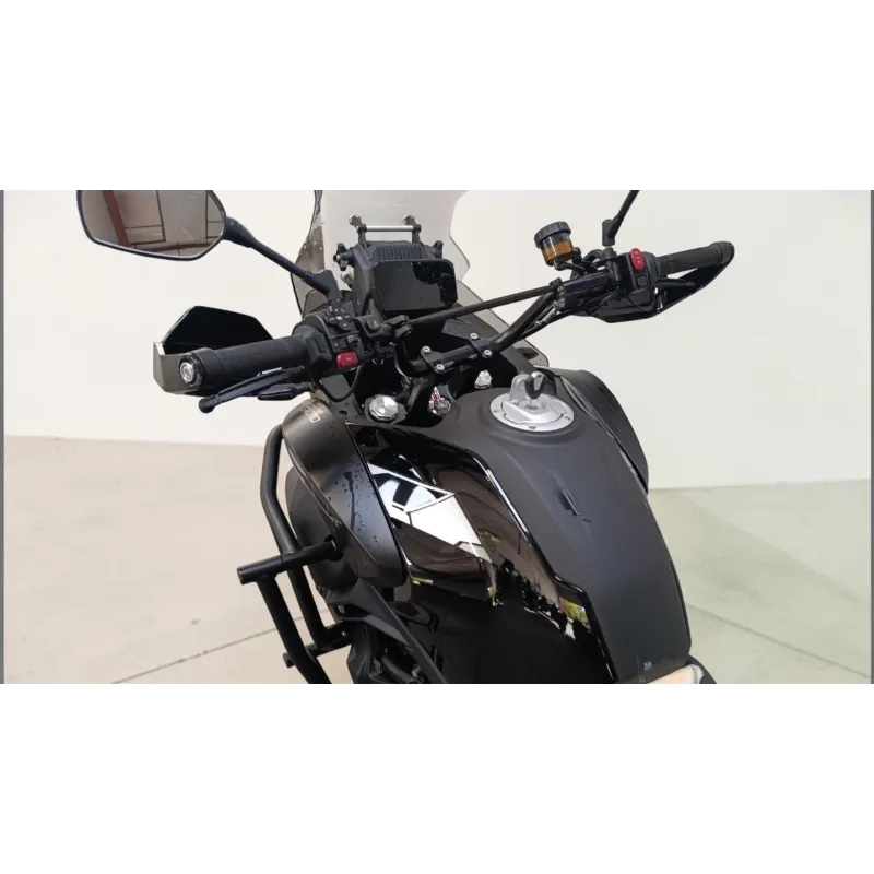 CF MOTO MT 700
