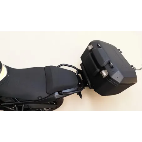 CF MOTO MT 700