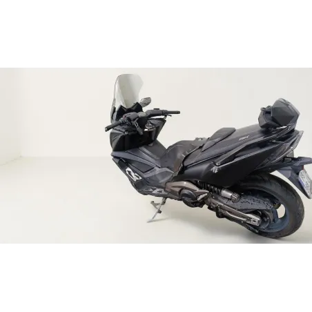 KYMCO AK 550