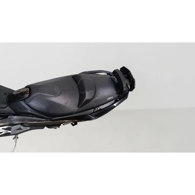 KYMCO AK 550