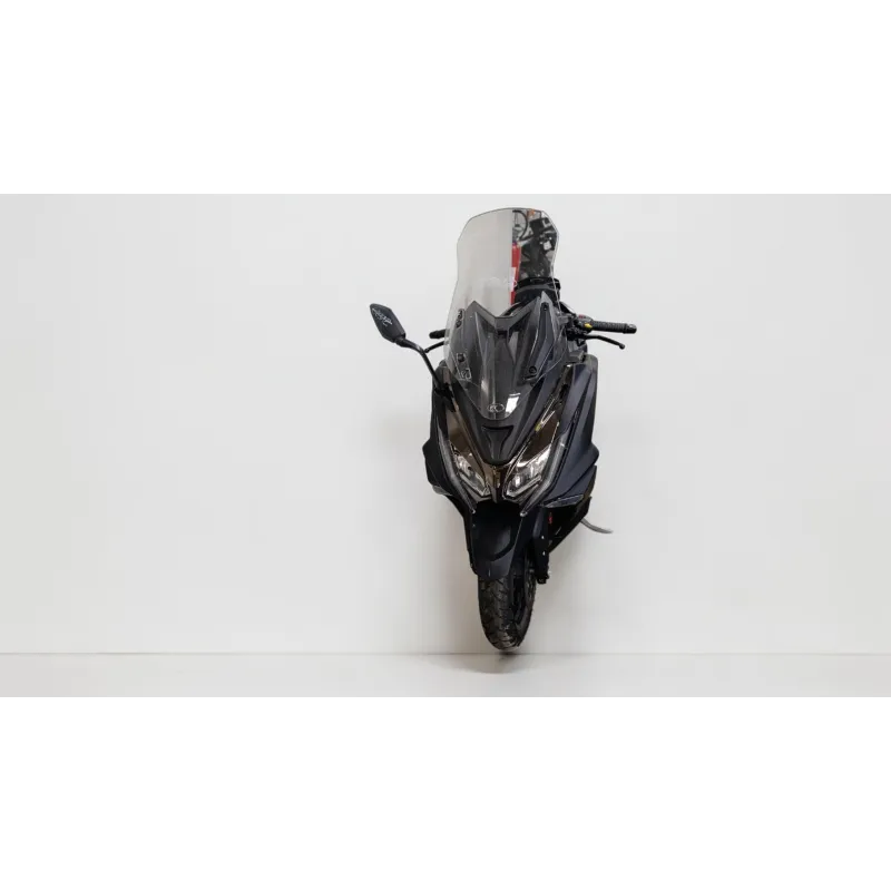 KYMCO AK 550