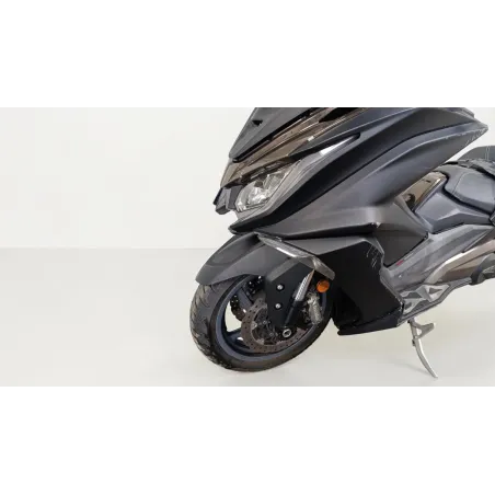 KYMCO AK 550