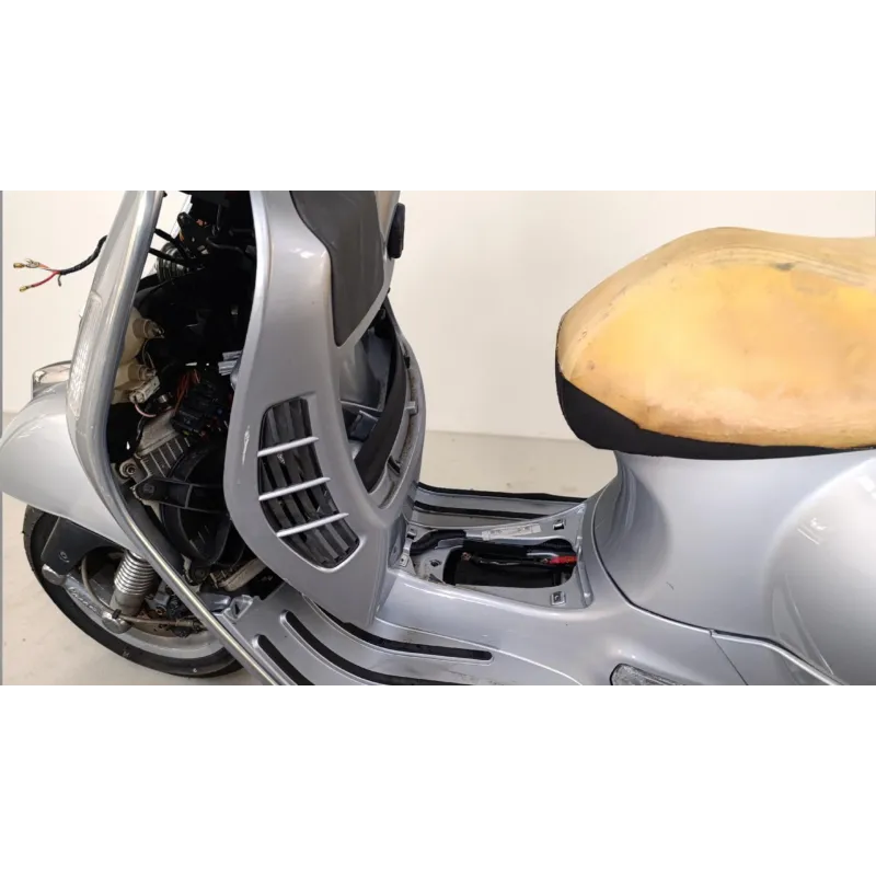 PIAGGIO GTS 250