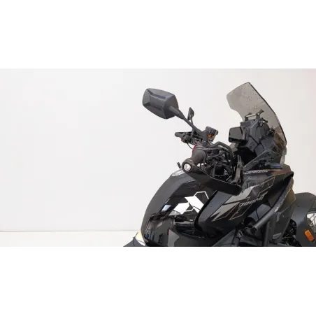 CF MOTO MT 700