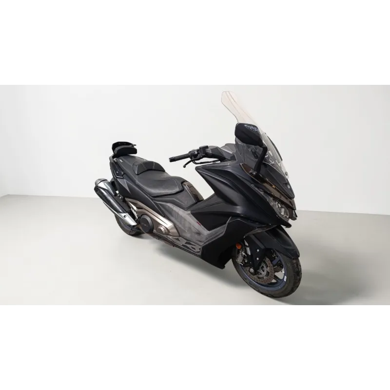 KYMCO AK 550