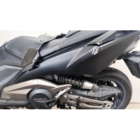 KYMCO AK 550