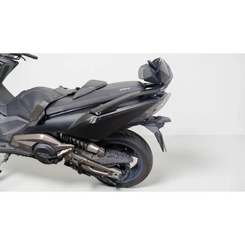 KYMCO AK 550
