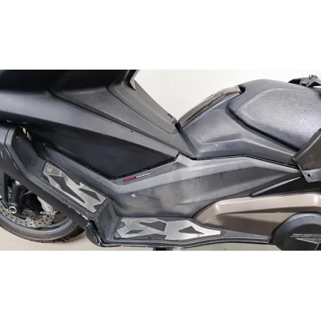 KYMCO AK 550