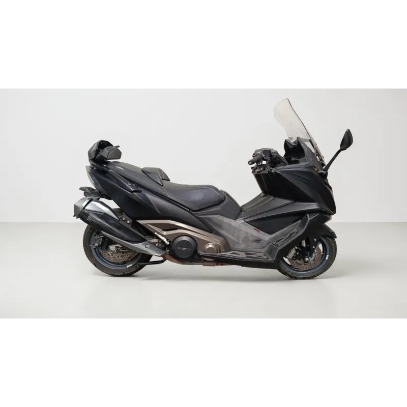 KYMCO AK 550