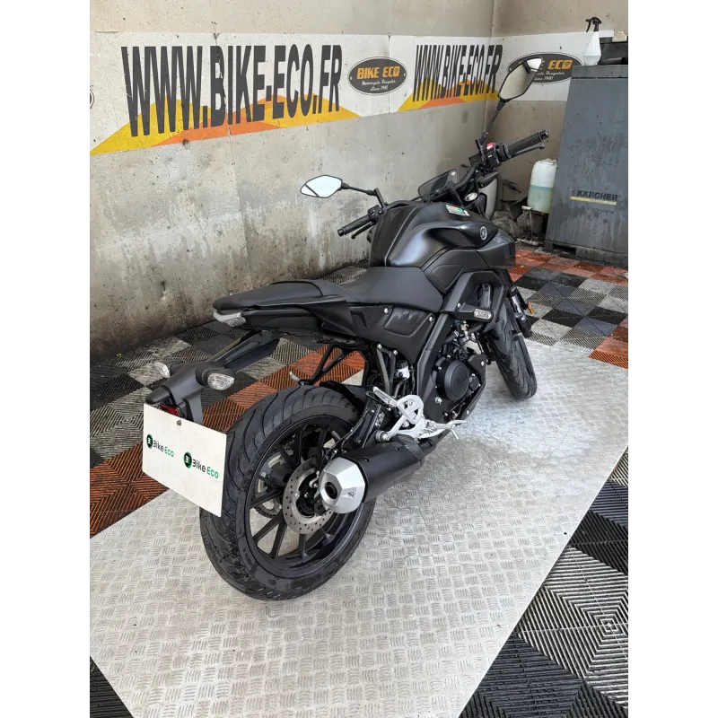 YAMAHA MT 125