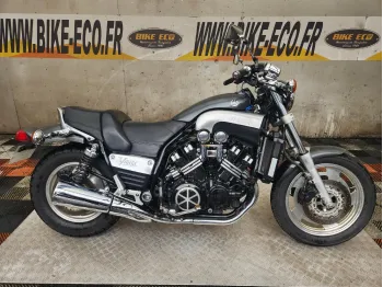 YAMAHA VMAX 1200