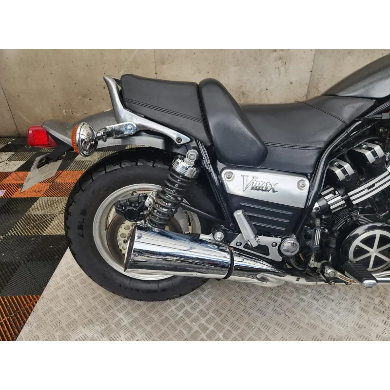 YAMAHA VMAX 1200