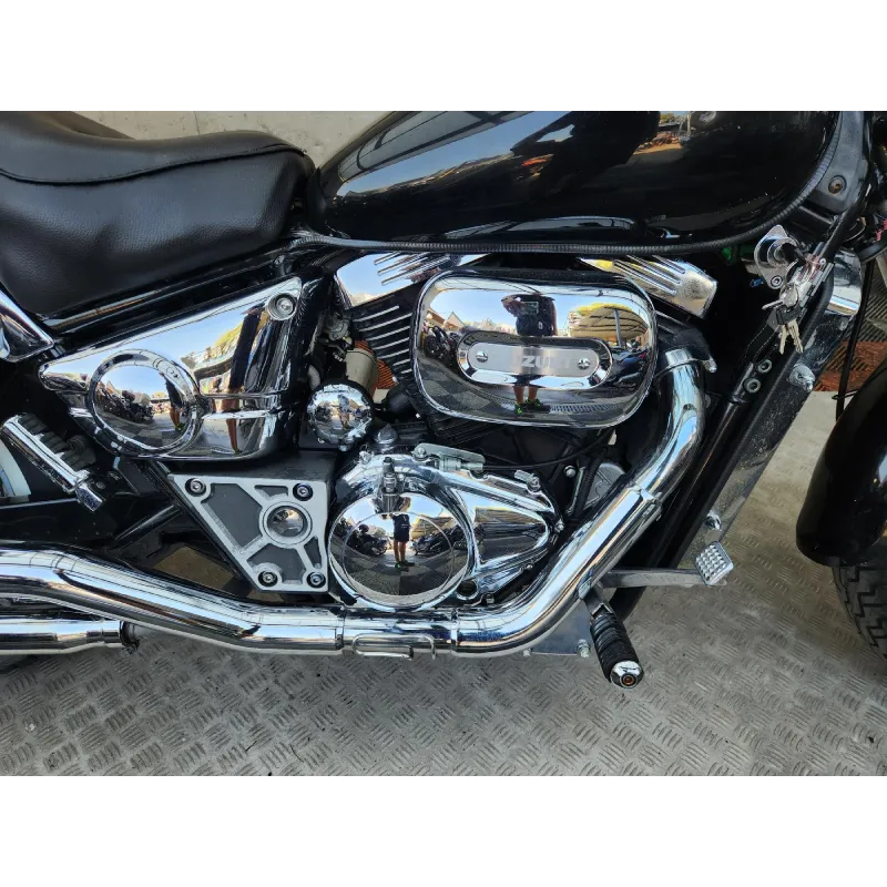 SUZUKI MARAUDER 800