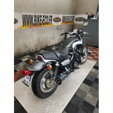 YAMAHA VMAX 1200