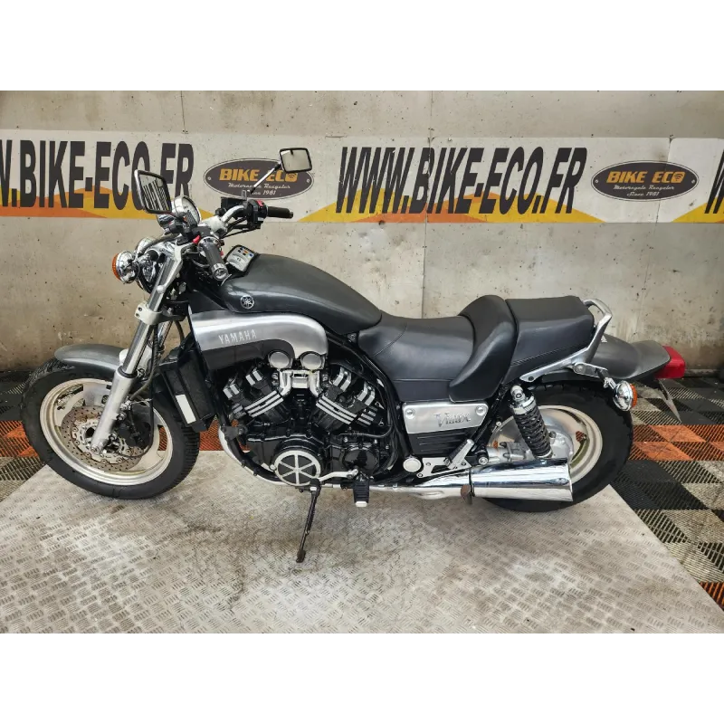 YAMAHA VMAX 1200