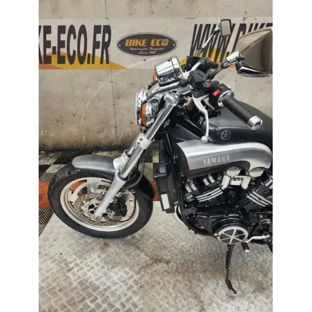 YAMAHA VMAX 1200