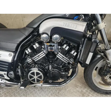 YAMAHA VMAX 1200