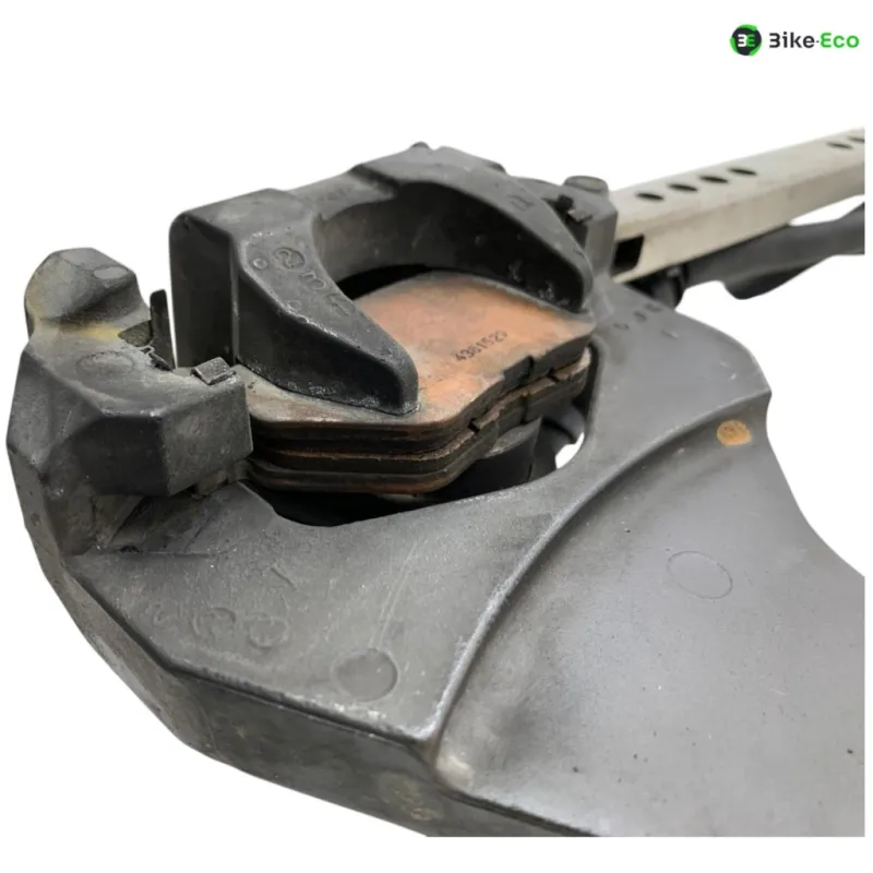 Platine avant droite YAMAHA FJR 1300 2003-2005