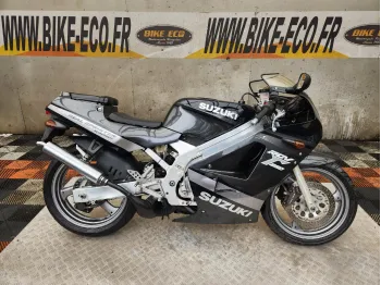SUZUKI RGV 250