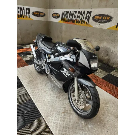 SUZUKI RGV 250