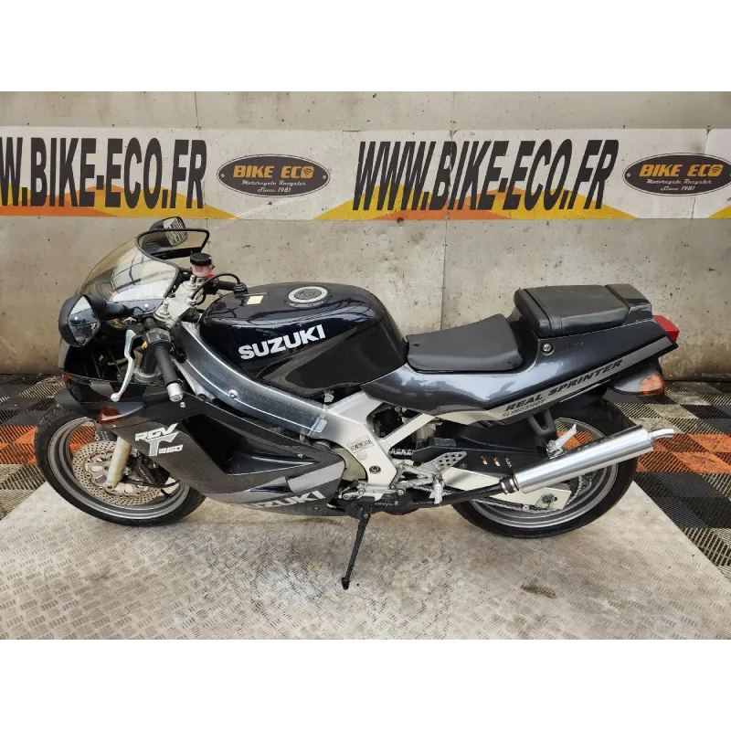 SUZUKI RGV 250