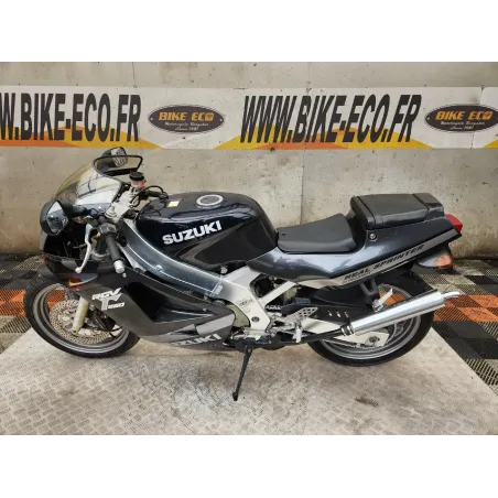 SUZUKI RGV 250