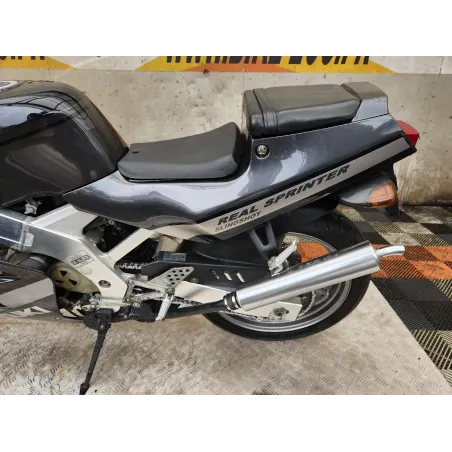 SUZUKI RGV 250