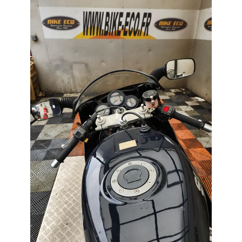 SUZUKI RGV 250