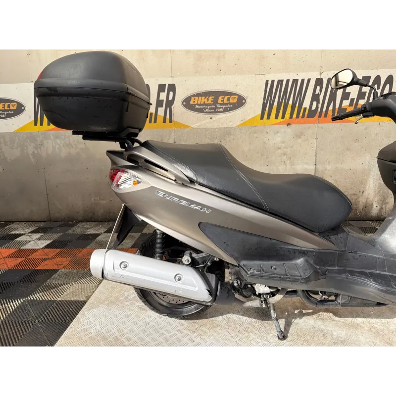 SUZUKI UH 125 BURGMAN .