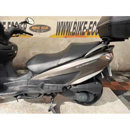 SUZUKI UH 125 BURGMAN .