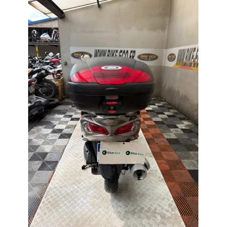 SUZUKI UH 125 BURGMAN .