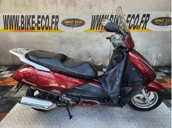 HONDA FES 125 PANTHEON