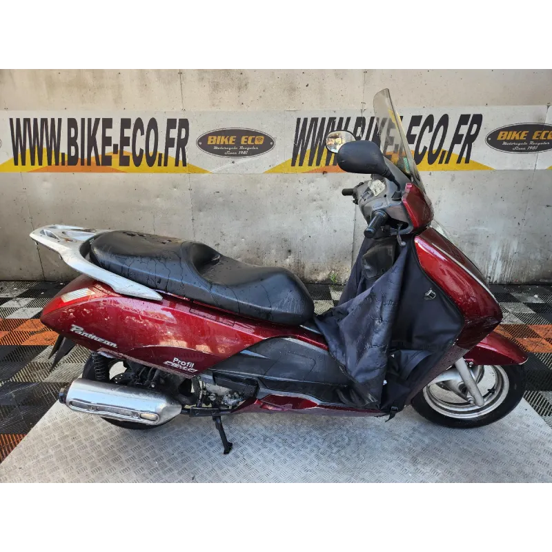 HONDA FES 125 PANTHEON