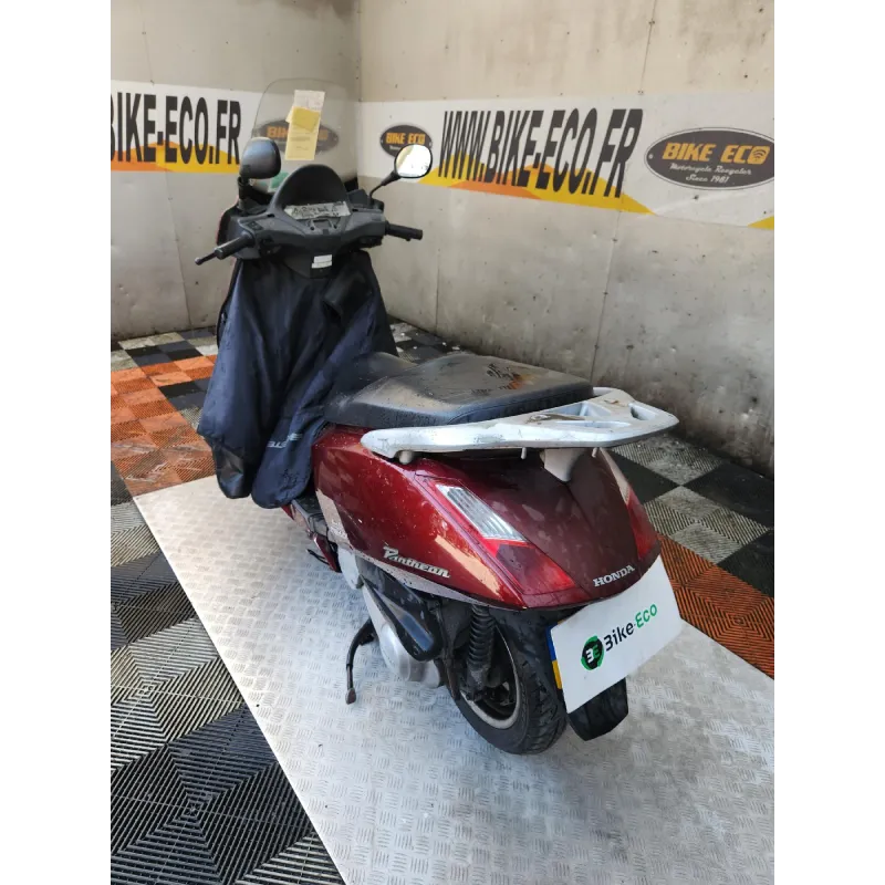 HONDA FES 125 PANTHEON