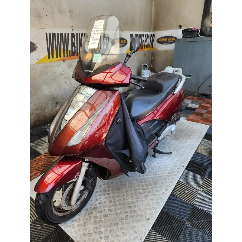 HONDA FES 125 PANTHEON