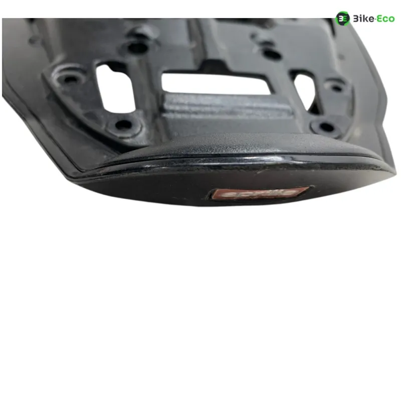 Passage de roue APRILIA TUONO 125 2021-2024