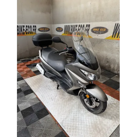 SUZUKI UH 125 BURGMAN .