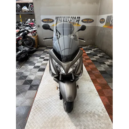 SUZUKI UH 125 BURGMAN .