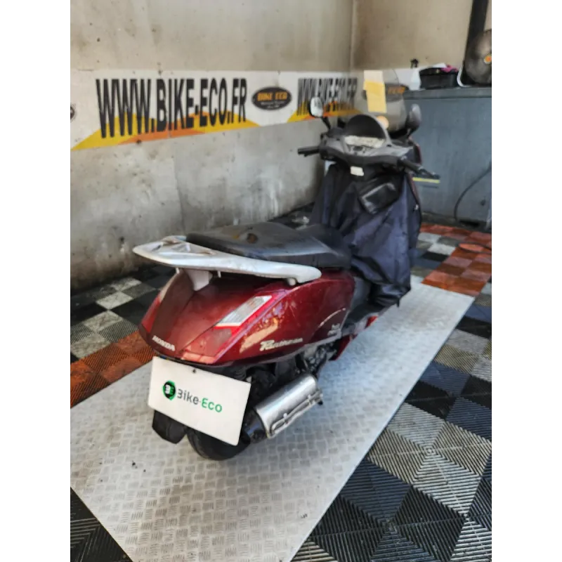 HONDA FES 125 PANTHEON