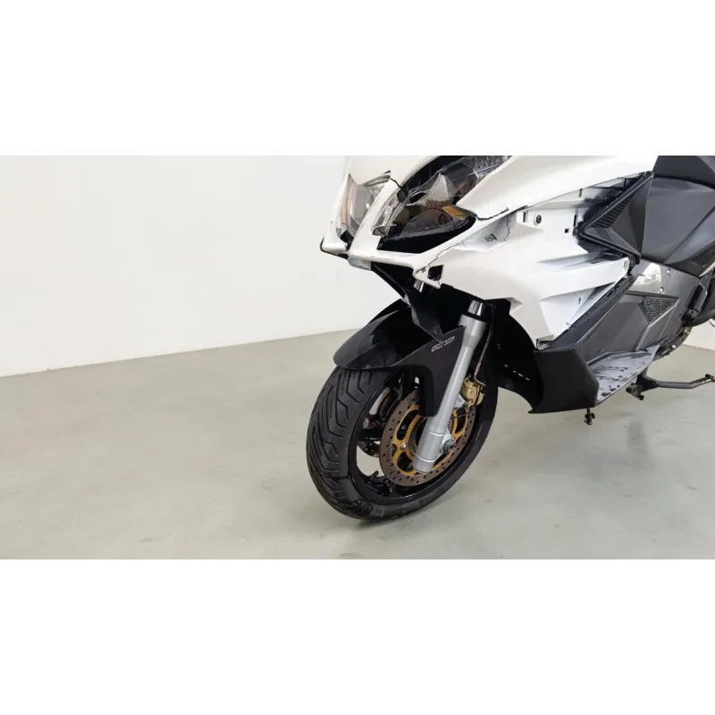 APRILIA SRV 850