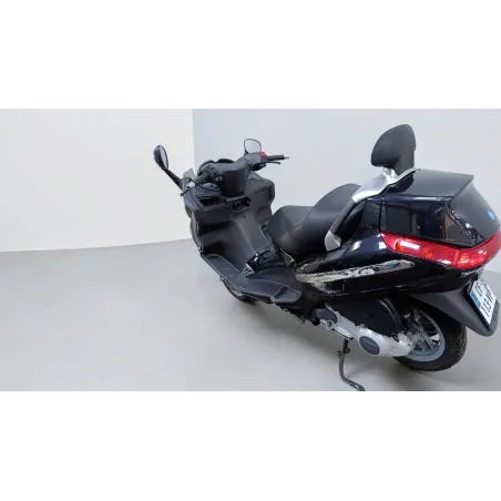 PIAGGIO X8 200