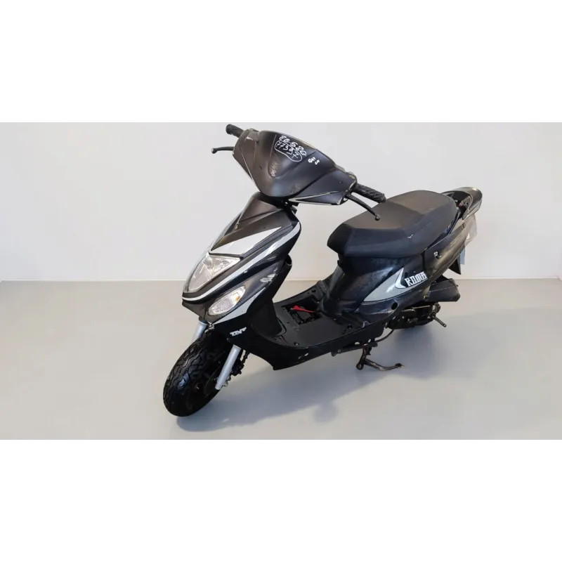 TNT MOTOR CYCLO LJ50QT