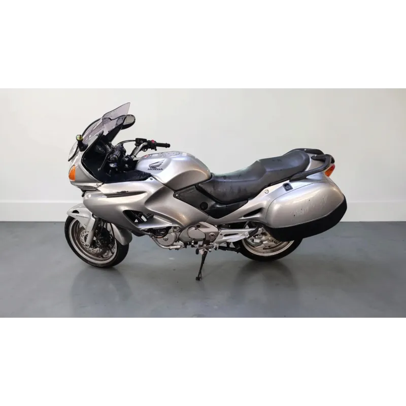 HONDA DEAUVILLE 650